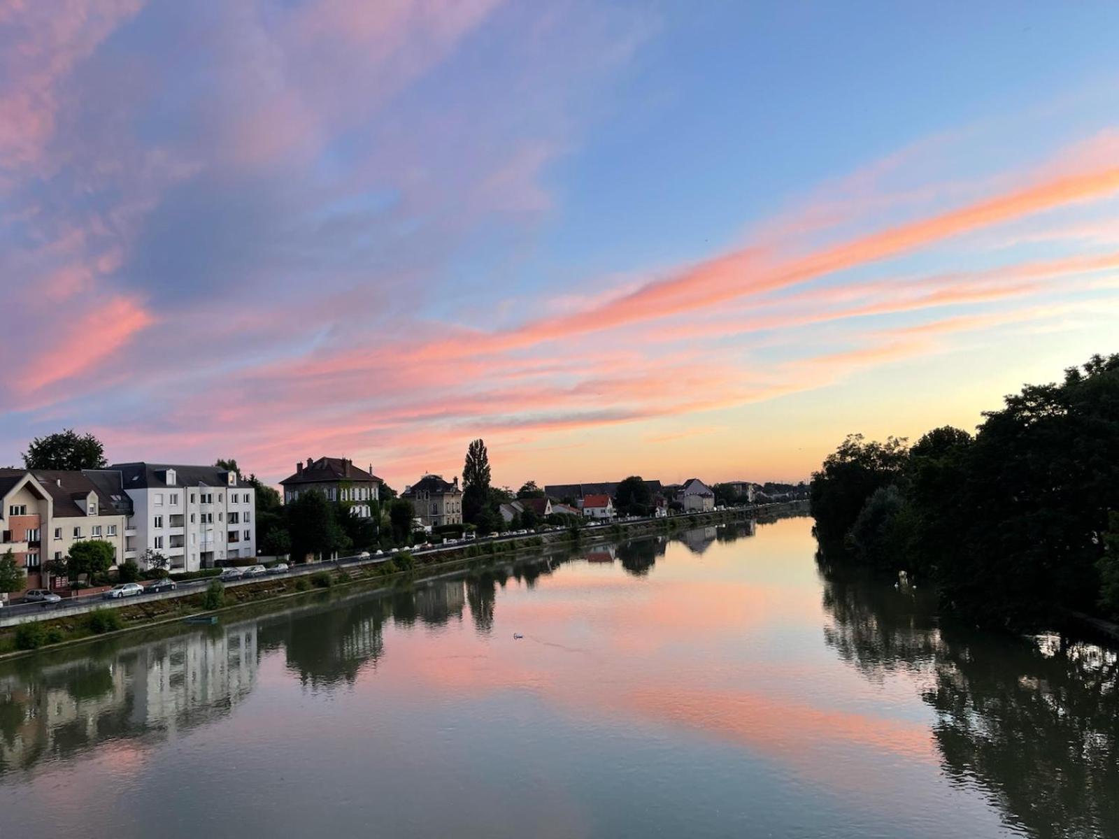Apartamento Les 4 Reflets De La Marne Pomponne Exterior foto